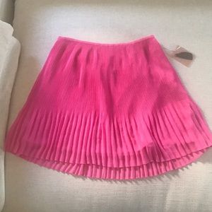 pink high waisted short skirt
